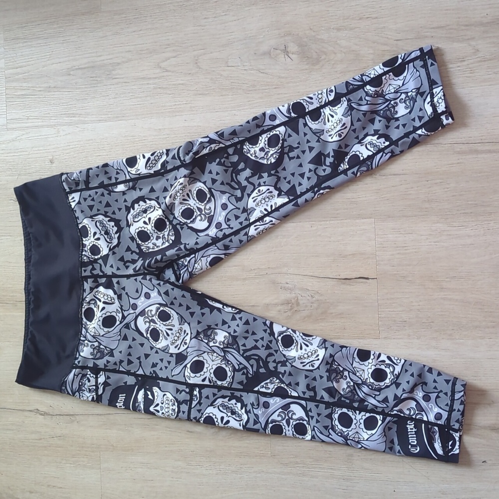 Constantly Varied Gear Capri Length Leggings